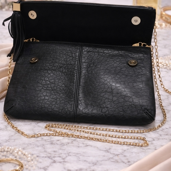 Moda Luxe classic Black Leather Foldover Shoulder Bag with Tassel and Gold Chain - Picture 2 of 4